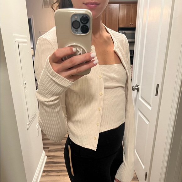 Reformation crop tank + cardigan - Picture 2 of 7